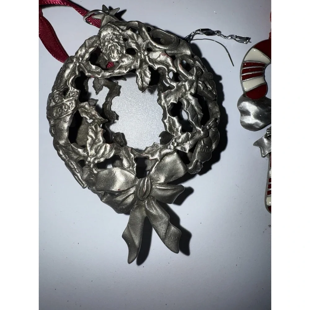 Lot Of 2 Christmas Ornaments G Duckin Pewter Candy Cane & Hallmark‎ Wreath G